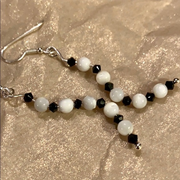 Black Swarovski & Mother of Pearl Crystal earrings 925 - Picture 7 of 7